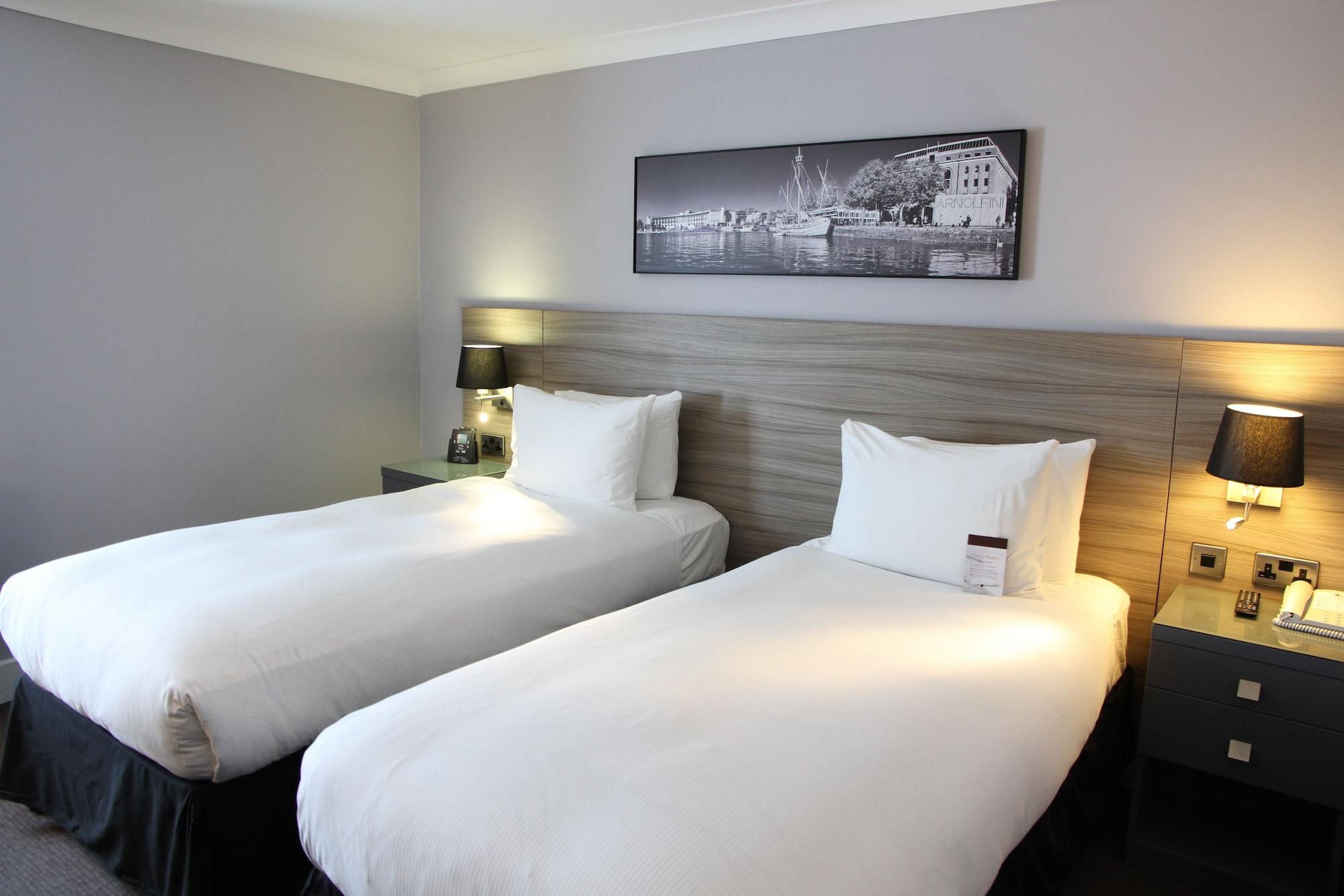 Doubletree By Hilton Bristol City Centre Buitenkant foto