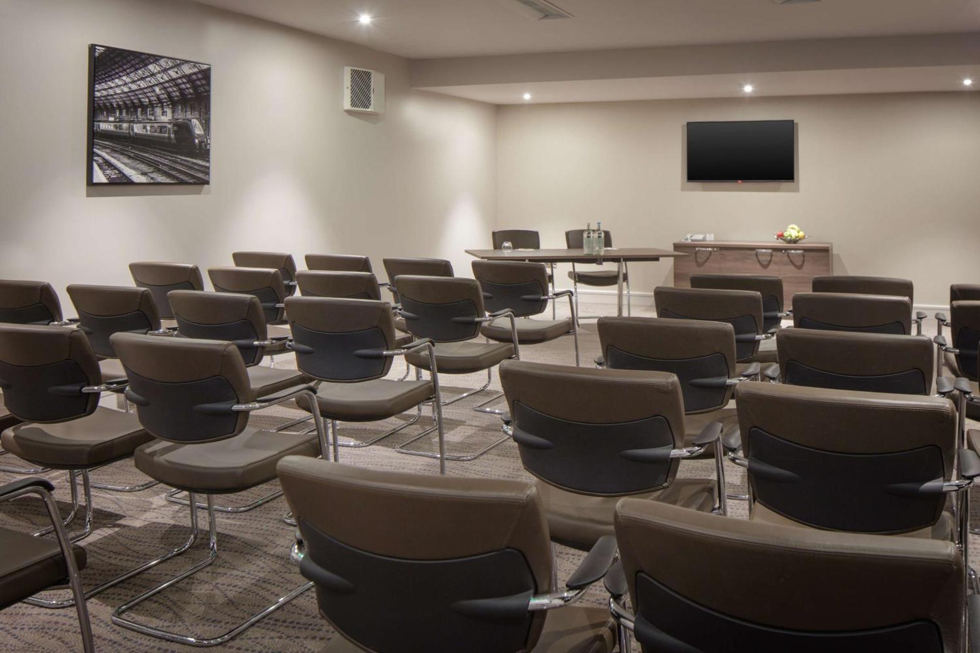 Doubletree By Hilton Bristol City Centre Buitenkant foto
