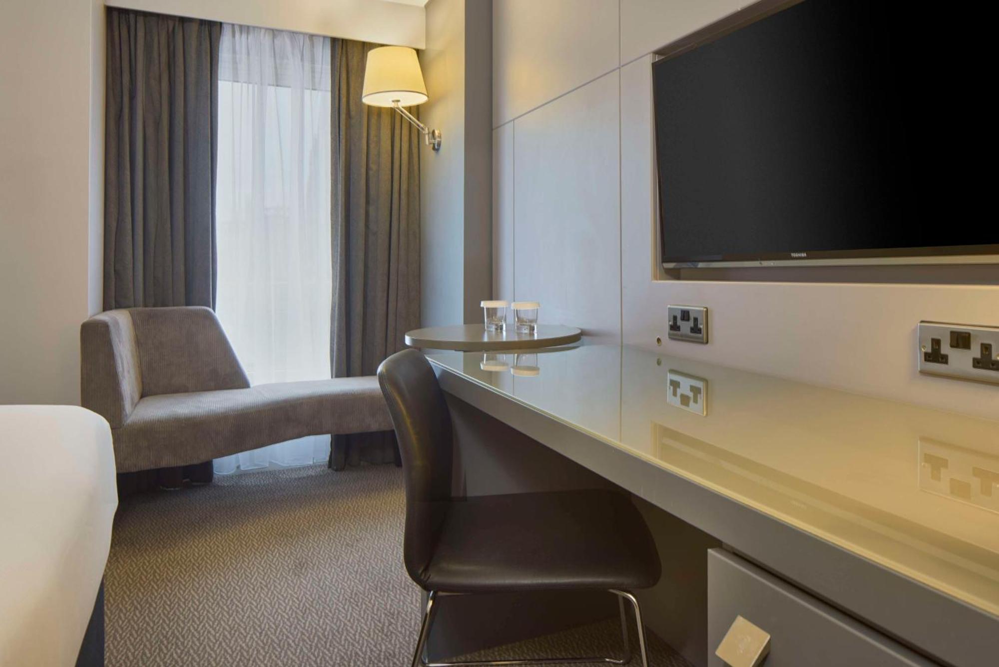 Doubletree By Hilton Bristol City Centre Buitenkant foto